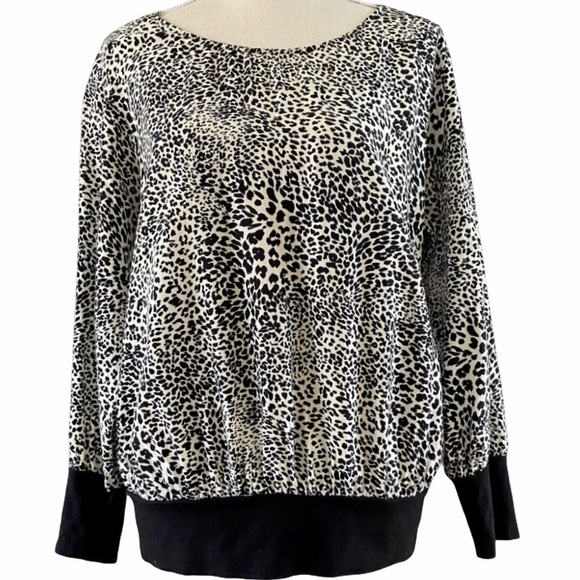 Zara Tops - Zara Leopard Relaxed Fit Animal Print Blouse L